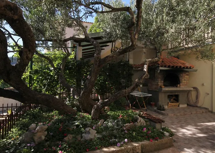 Apartamento With Parking Space - 6792 Makarska